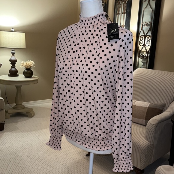 Adrianna Papell Printed Neck & Hem Top - Picture 5 of 16